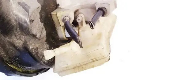 Audi A4 S4 B7 8E 8H Master brake cylinder