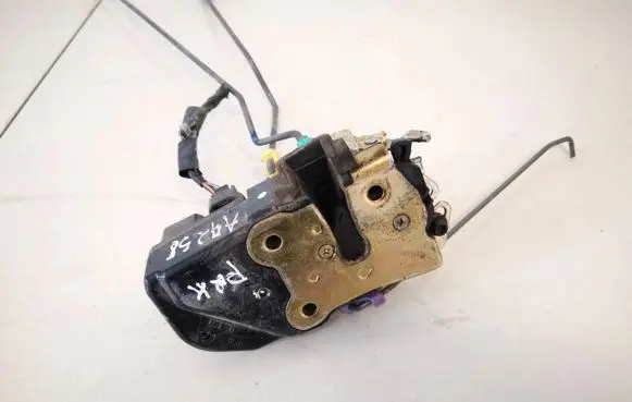 Chrysler Sebring (ST-22 - JR) Front door lock