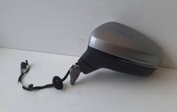 Volkswagen Tiguan Manual wing mirror A051801