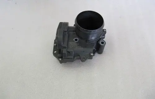 BMW 1 F20 F21 Throttle body valve 76049188001