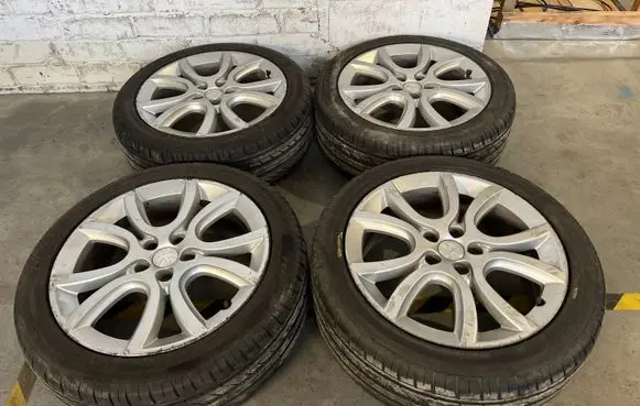 R18 alloy rim