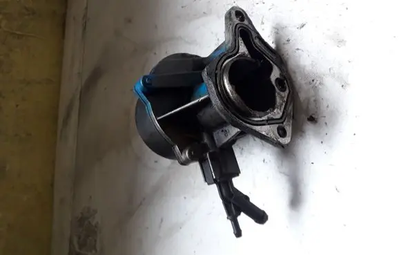 Vacuum pump