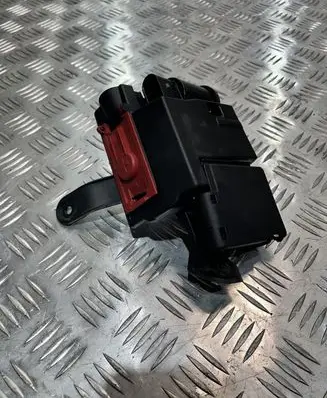 Audi A4 S4 B9 Current control relay 8W0941823