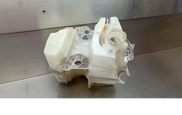 Volvo S60 Windshield washer fluid reservoir/tank 30655661