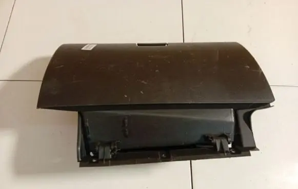 Opel Antara Glove box 96630050