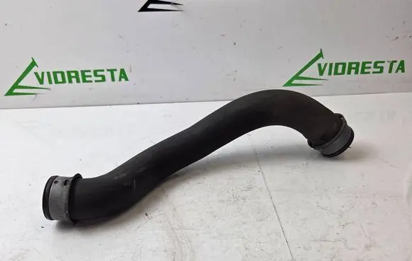 Mercedes-Benz E W212 Engine coolant pipe/hose A2045011582