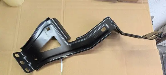 Audi e-tron Fender mounting bracket 4KE803503