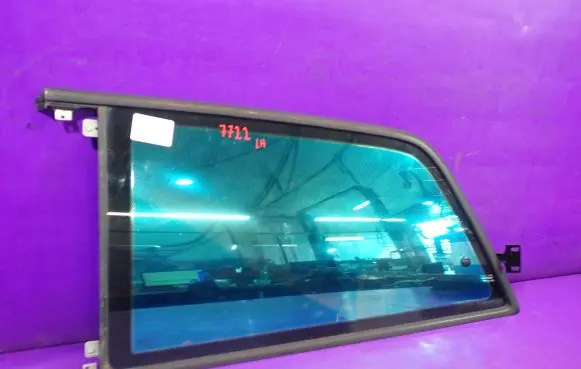 Audi A3 S3 8L Rear side window
