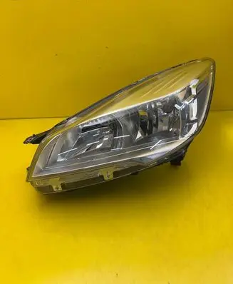 Ford Kuga II Headlight/headlamp CV44-13W030-AE