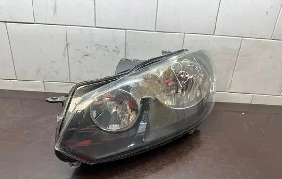 Volkswagen Golf VI Headlight/headlamp
