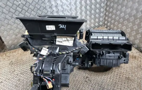 Volkswagen Tiguan Allspace Interior heater climate box assembly 5QM816005J