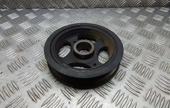 Toyota Avensis T250 Crankshaft pulley 134080R011