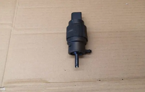 Audi A5 8T 8F Windscreen/windshield washer pump 8K5955647