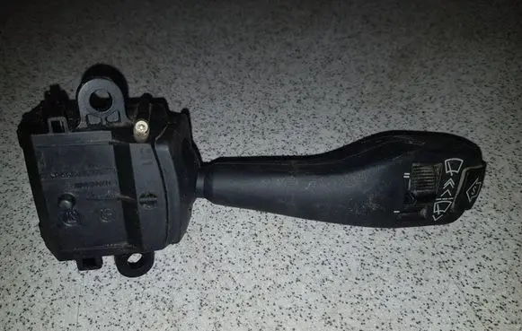 BMW 5 E39 Wiper control stalk 8375407 01204010