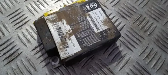 Volkswagen PASSAT B6 Airbag control unit/module 3c0909605j 391130