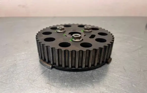 Volkswagen Golf VI Camshaft pulley/ VANOS 03L109111 03L109239A