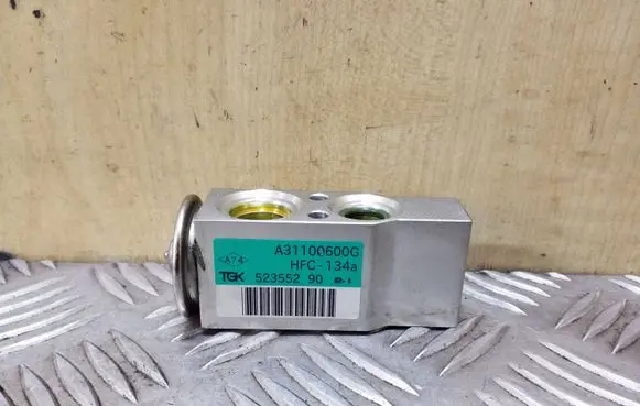 Air conditioning (A/C) expansion valve