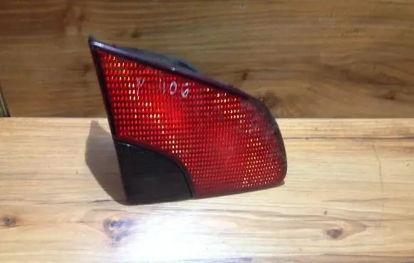 Peugeot 406 Tailgate rear/tail lights