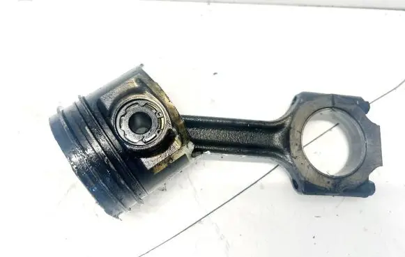 Fiat Croma Piston with connecting rod