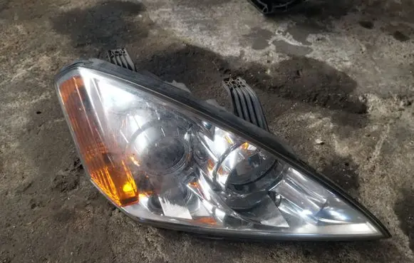 SsangYong Kyron Headlight/headlamp