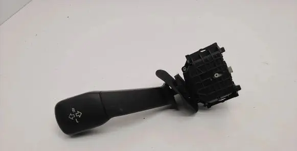 BMW 5 E39 Indicator stalk 8352014 01100400