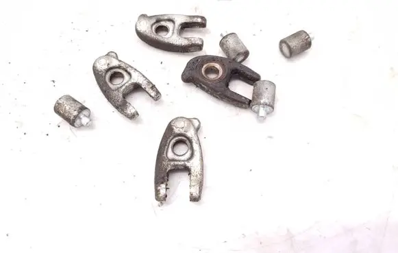 Renault Scenic II - Grand scenic II Fuel Injector clamp holder