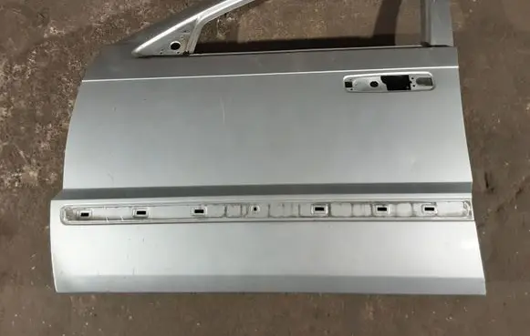 Jeep Grand Cherokee (WK) Front door 363AD