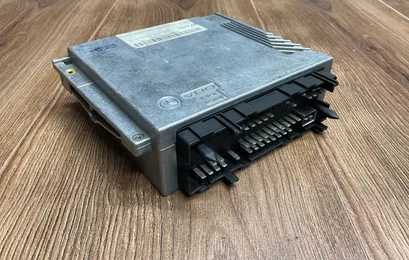 Mercedes-Benz S W140 Engine control unit/module ECU 1405453232 A1405453232