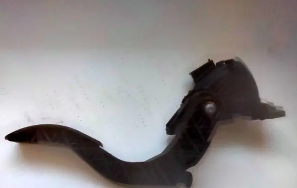 Audi A4 S4 B7 8E 8H Accelerator throttle pedal 8E1721523C 6PV00837505