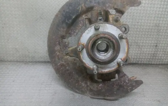 Volvo C30 Front wheel hub spindle knuckle