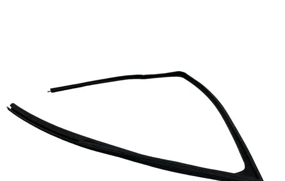 Lexus RX 450H Rubber seal front door window/glass 681510E070 05061MP200A