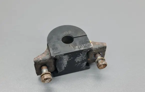 Honda Accord Sway bar bush bracket, rear 