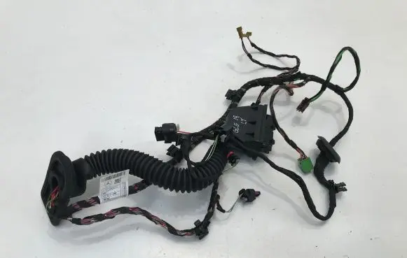Mercedes-Benz GLE W167 Rear door wiring loom A1675409727