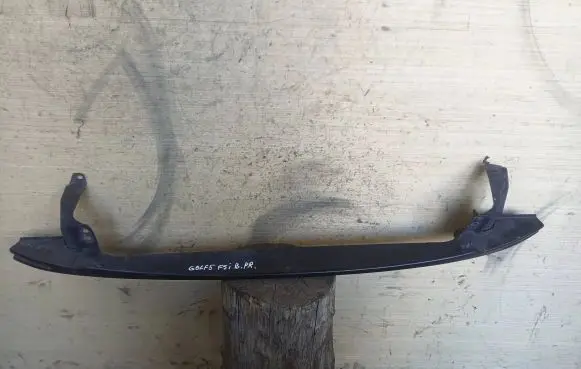 Volkswagen Golf V Top upper radiator support slam panel