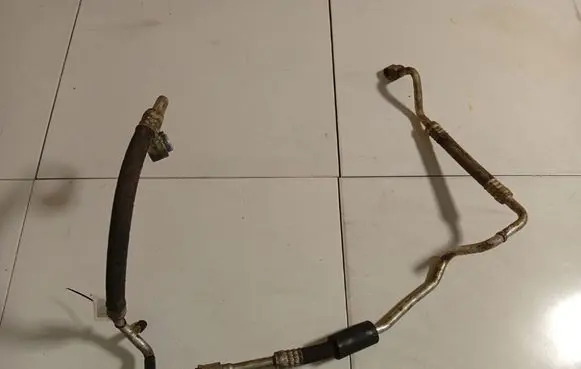 Volkswagen Polo IV 9N3 Air conditioning (A/C) pipe/hose 