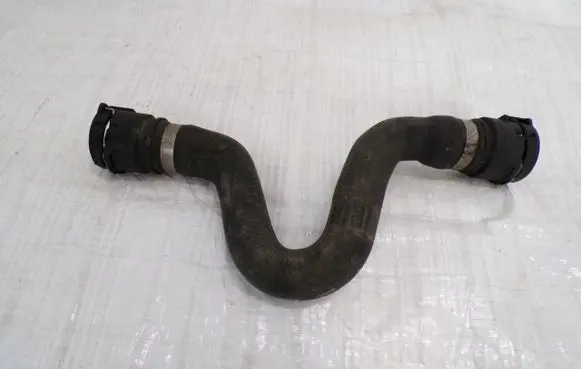 Opel Insignia B Engine coolant pipe/hose 39087133