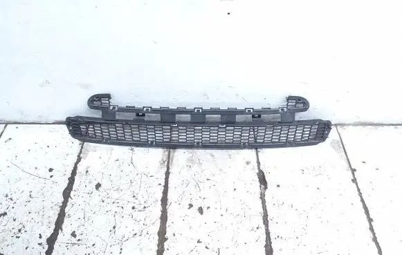 Tesla Model S Front bumper lower grill 6008159