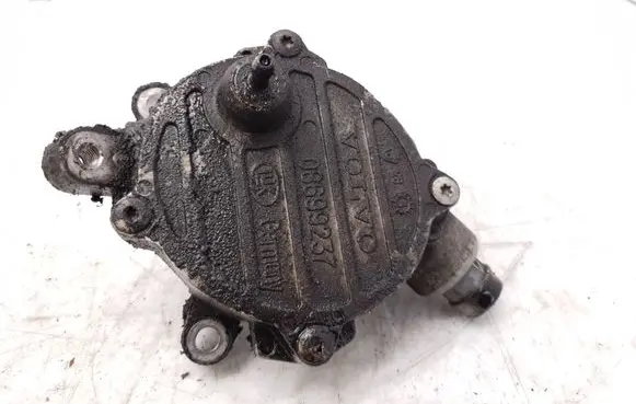Volvo S60 Vacuum pump 08699237