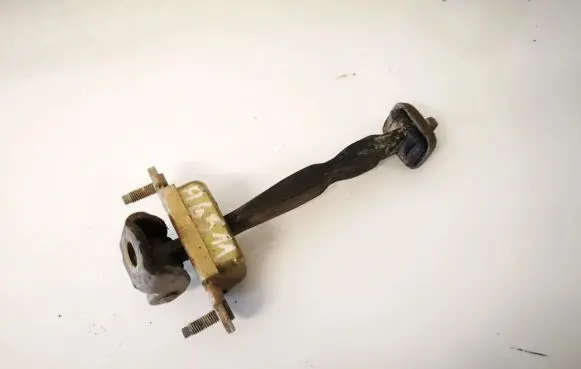 Ford Mondeo Mk III Rear door check strap stopper