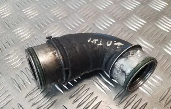 Audi A3 S3 8P Turbo air intake inlet pipe/hose 1T0145790C
