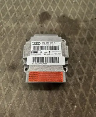 Audi A3 S3 8P Airbag control unit/module 8P0959655C 0285001666