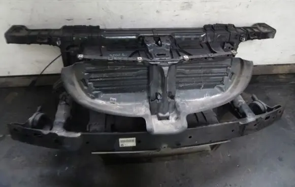 BMW 1 E81 E87 Other engine bay part