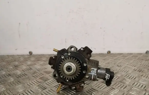 Renault Koleos I Fuel injection high pressure pump 0445010170