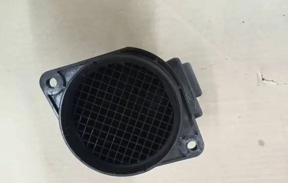 Renault Trafic II (X83) Mass air flow meter 5WK9620 58164518 7700104426