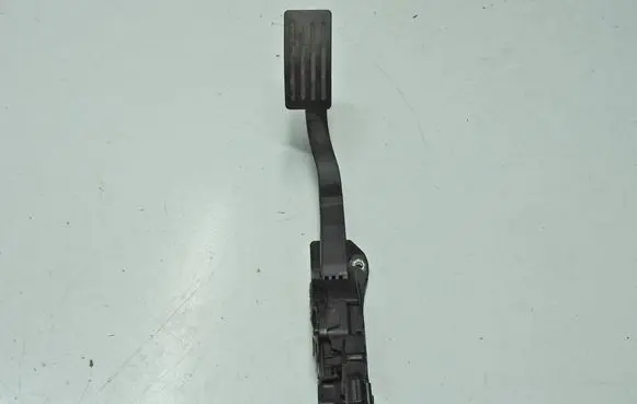 Volvo V40 Accelerator throttle pedal 31280596 6PV01036824