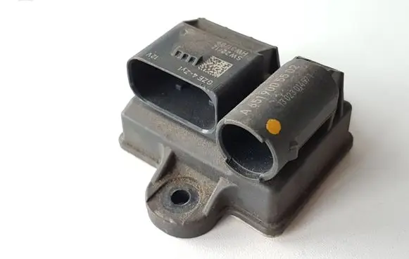 Mercedes-Benz C W204 Glow plug pre-heat relay A6519005502 13023014571