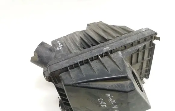 Nissan Almera N16 Air filter box