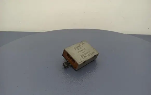 Citroen Berlingo Central locking relay 9627031180