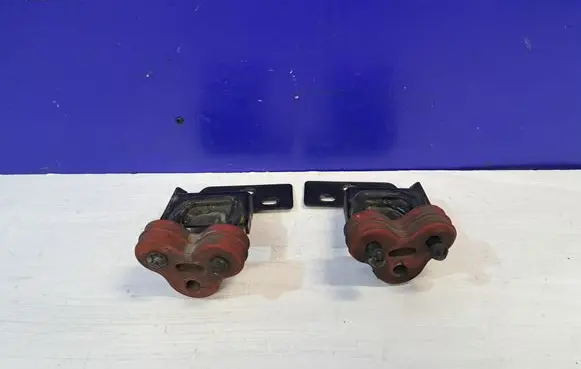Muffler mount bracket/holder