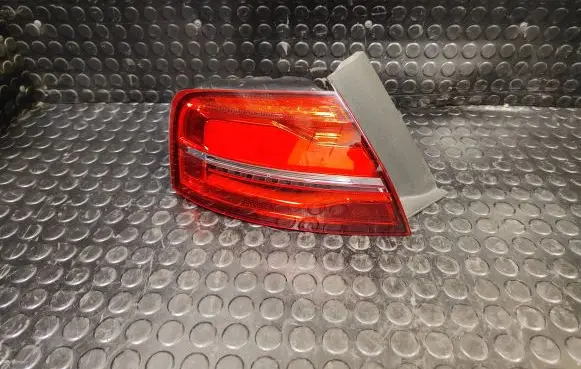 Audi A8 S8 D4 4H Rear/tail lights 4H0945095K